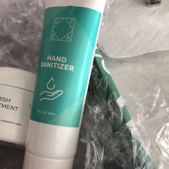 💗OFRA NOT SO MAKEUP & SKINCARE MYSTERY BOX 7 ITEMS - Picture 6 of 9